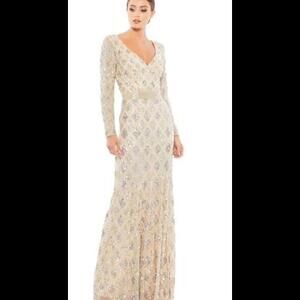 (4) NWT Mac Duggal GEOMETRIC EMBELLISHED EVENING GOWN